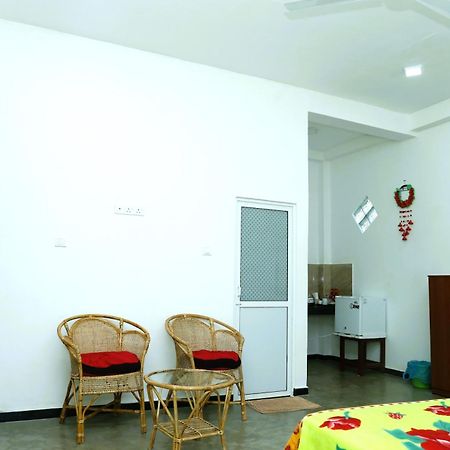 Sandy Palms Guesthouse Hikkaduwa Eksteriør billede