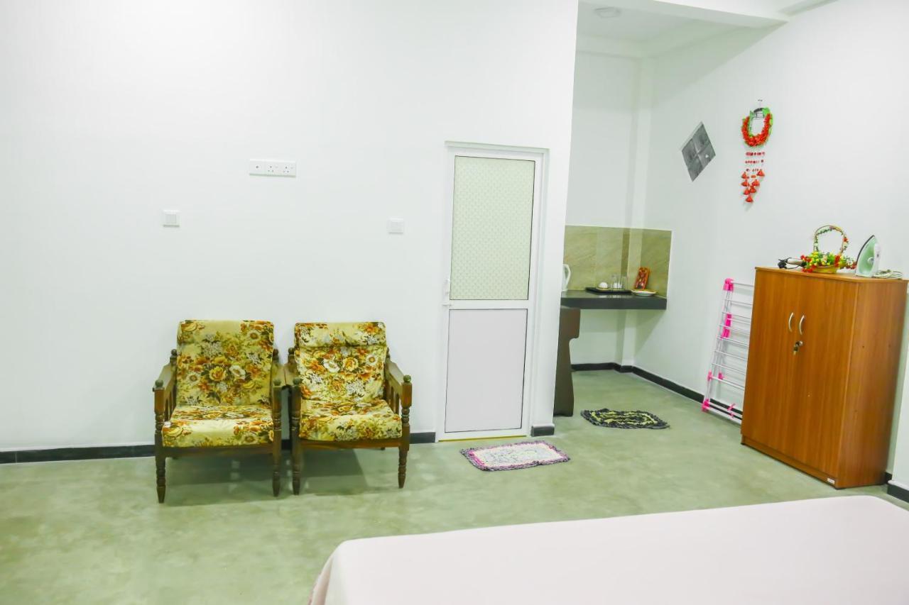 Sandy Palms Guesthouse Hikkaduwa Eksteriør billede