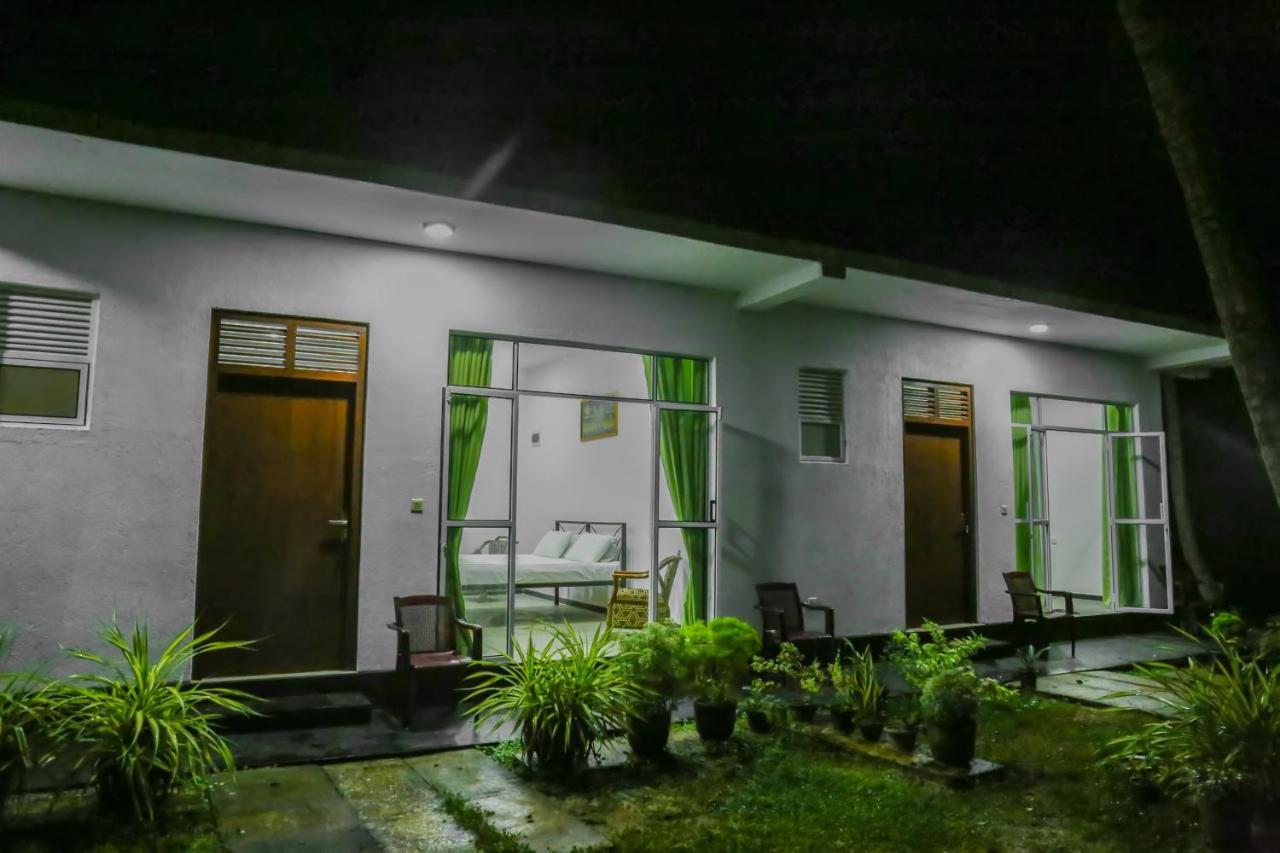 Sandy Palms Guesthouse Hikkaduwa Eksteriør billede