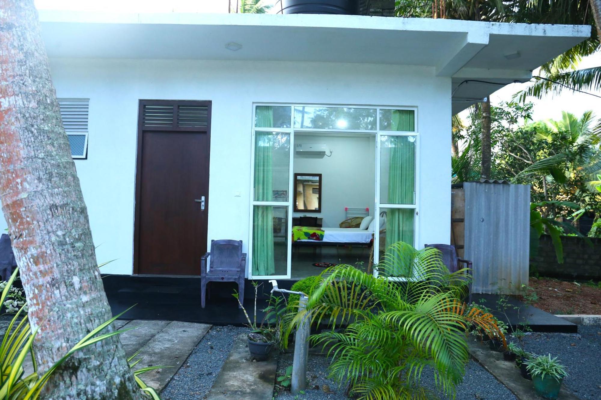 Sandy Palms Guesthouse Hikkaduwa Eksteriør billede