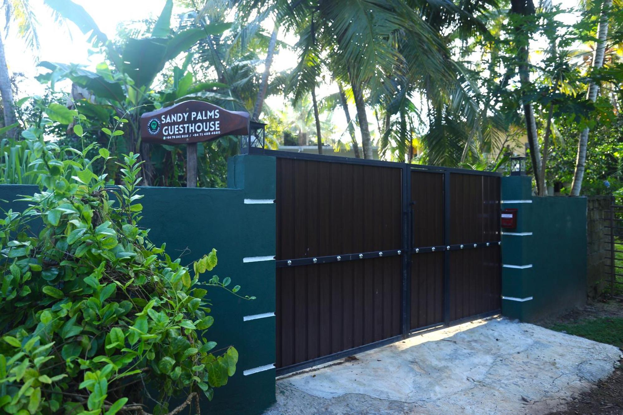 Sandy Palms Guesthouse Hikkaduwa Eksteriør billede