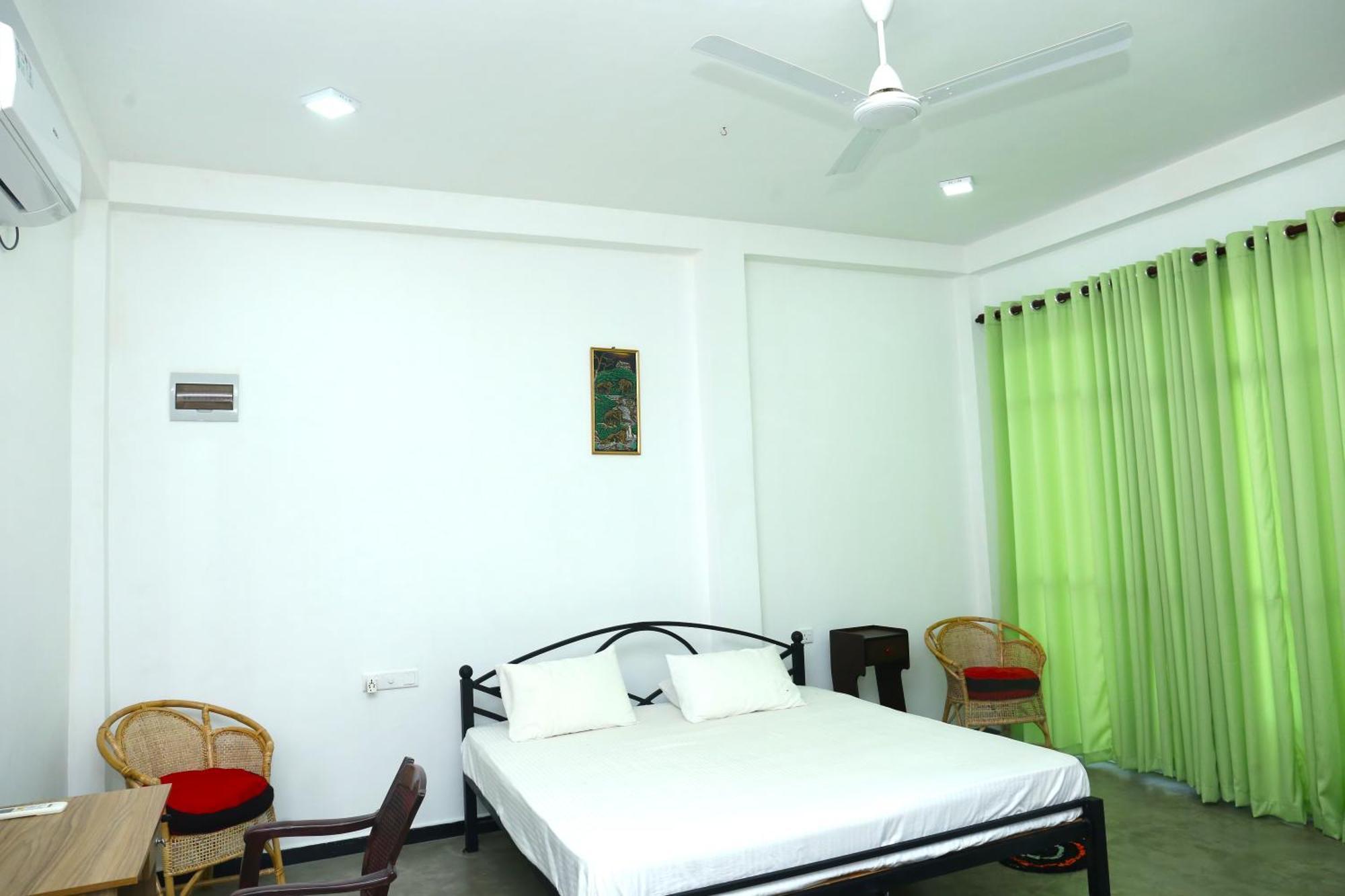 Sandy Palms Guesthouse Hikkaduwa Eksteriør billede