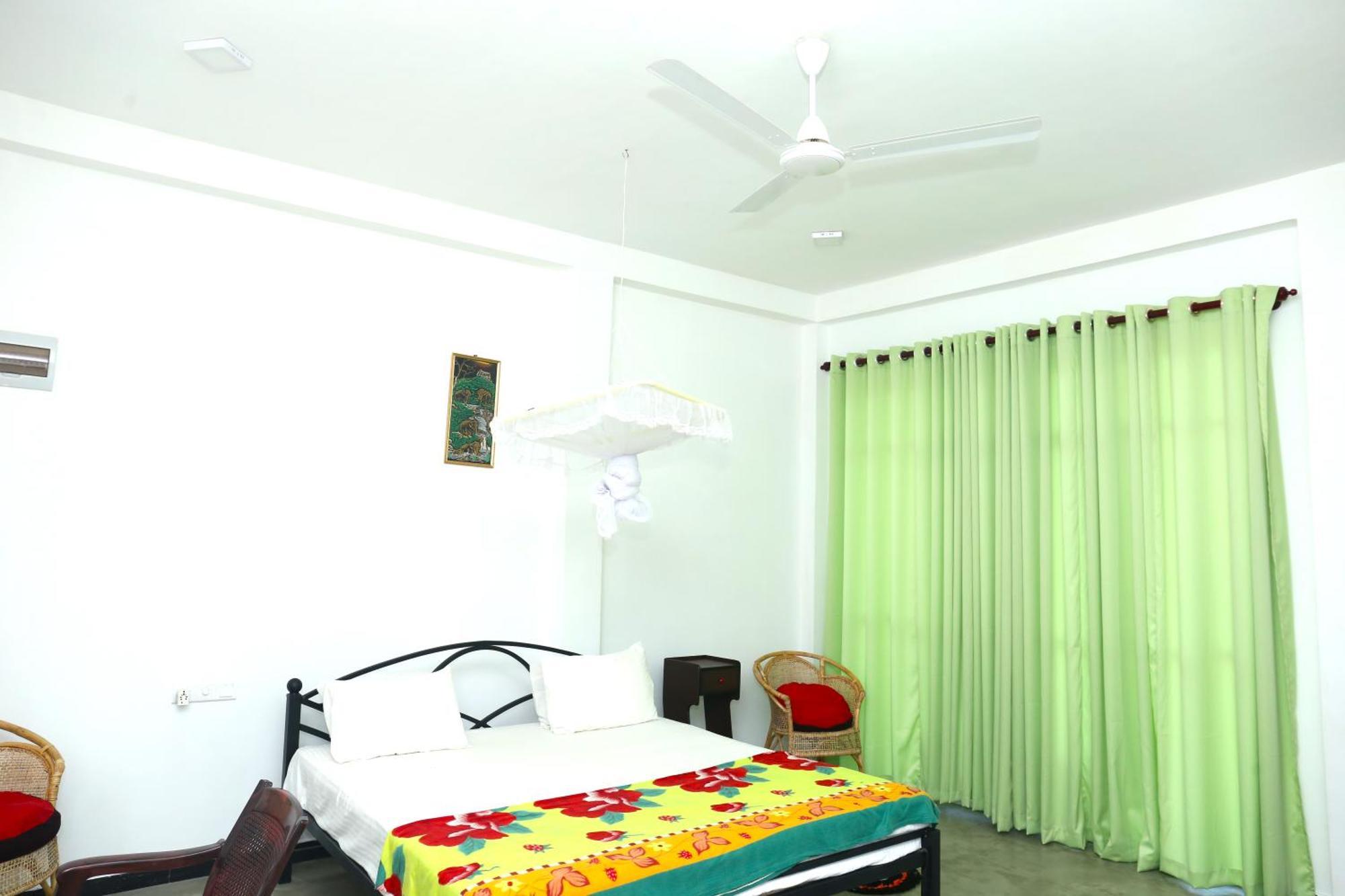 Sandy Palms Guesthouse Hikkaduwa Eksteriør billede